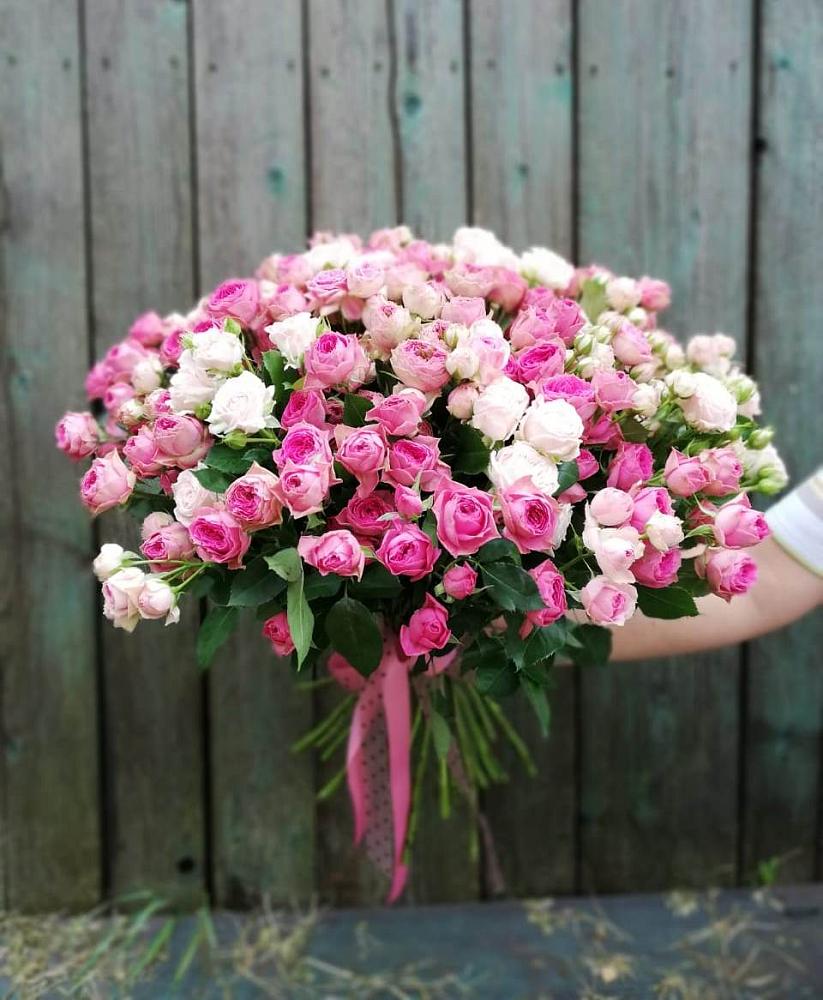 Букет Розовые кустовые розы Натали и Лав Лидия в Белый Городок