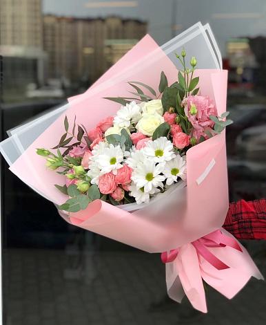 Букет цветов из: Розы, Лизиантусы и Хризантемы в Белый Городок